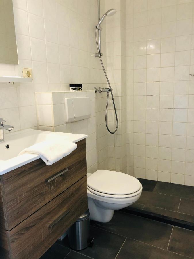 Strandlogement Om De Noord Schiermonnikoog Esterno foto